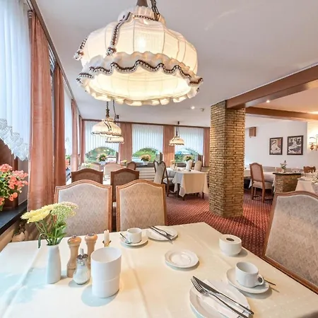 Hotel Hanses-braeutigam 3*